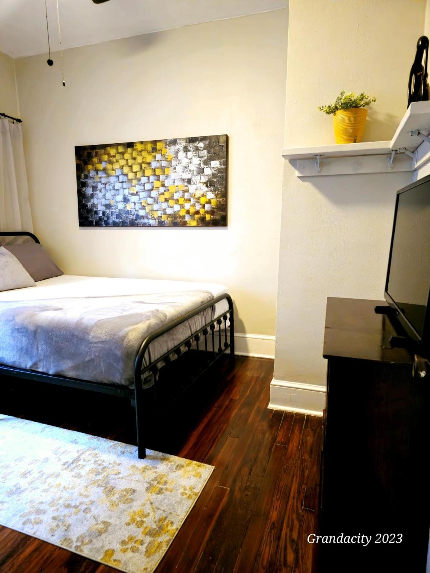 Charming! Near Cle Clinic/Uh/Cwru/Dwntwn W/Porch Villa Cleveland Luaran gambar